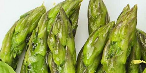 Contorni-asparagi al vapore