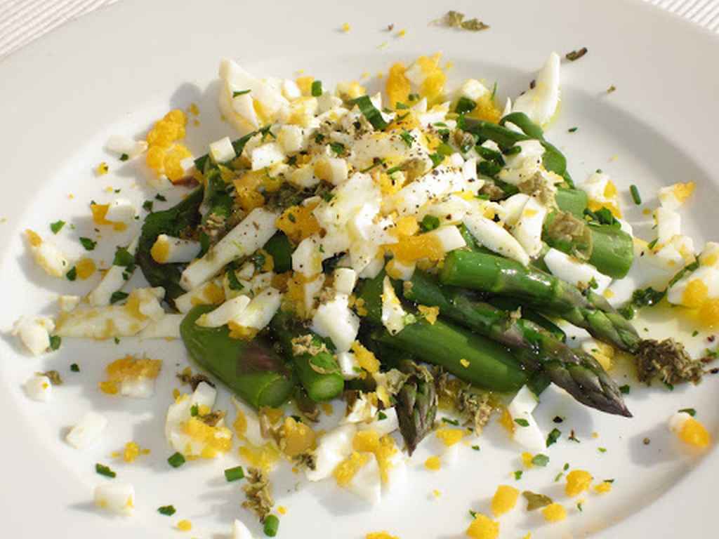 INSALATA VELLUTATA DI ASPARAGI biella