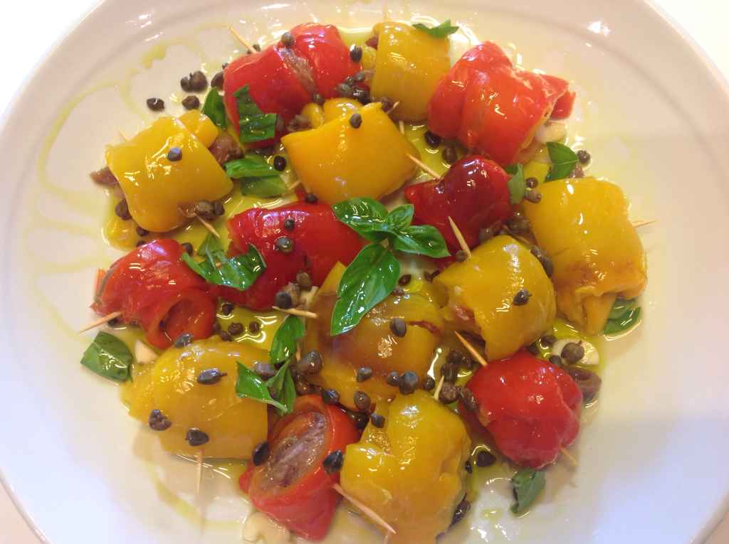 PEPERONI CON ACCIUGA IN SALSA VERDE biella